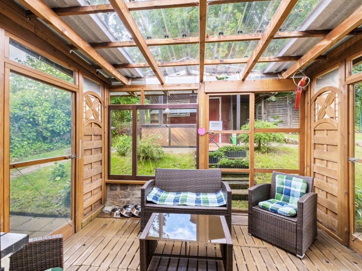 Idyllic Bungalow In Feusdorf With Forest View Bilik gambar