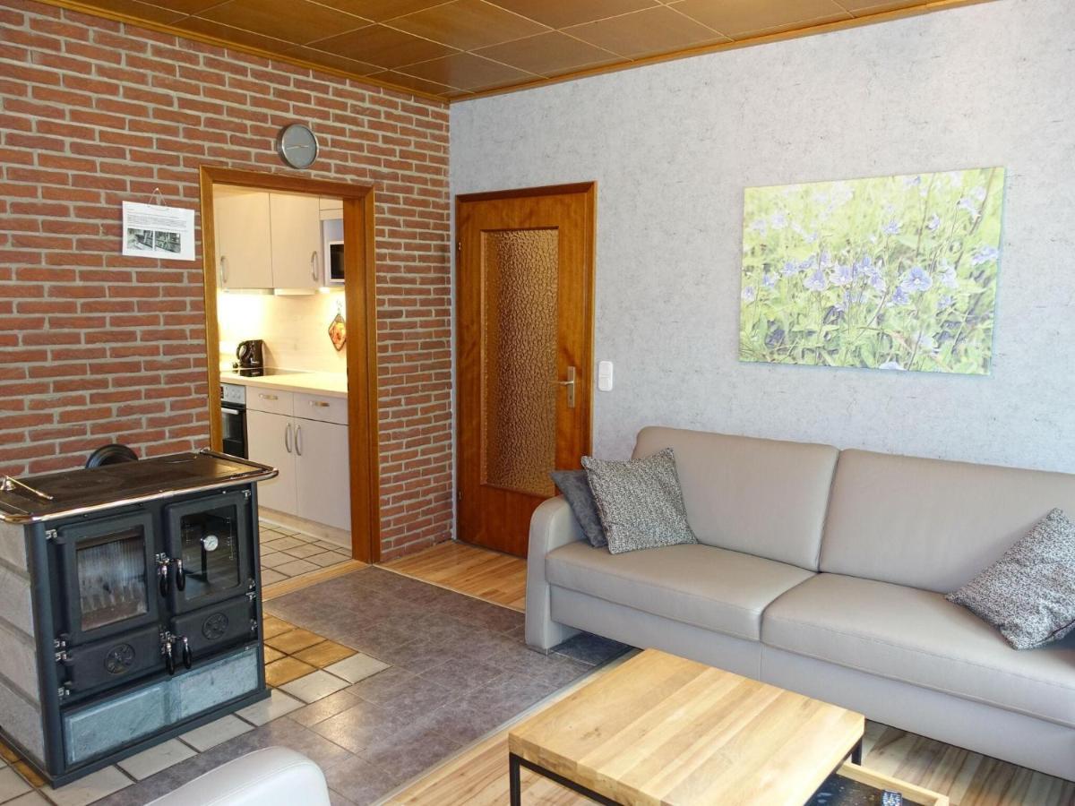 Idyllic Bungalow In Feusdorf With Forest View Luaran gambar