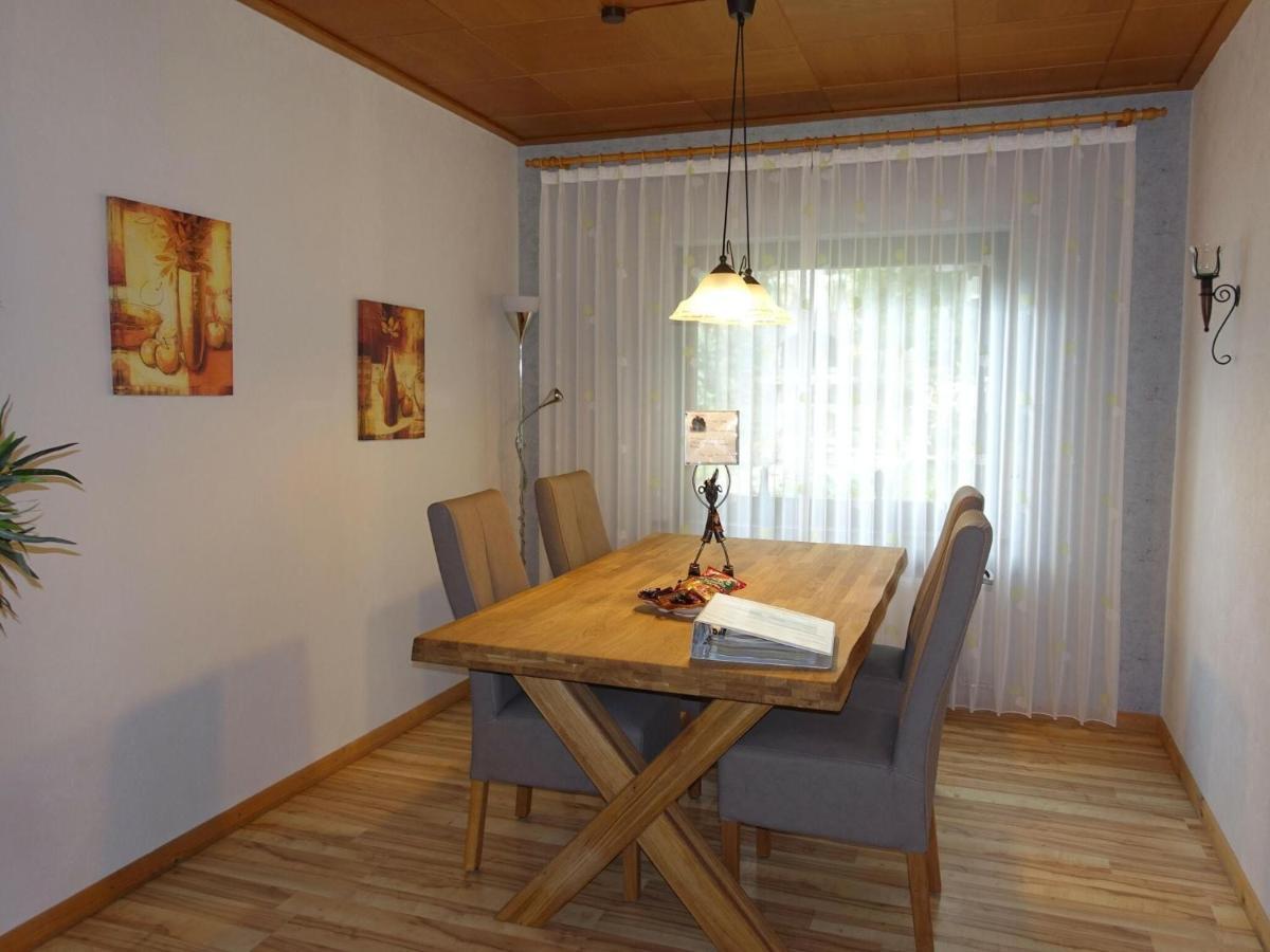 Idyllic Bungalow In Feusdorf With Forest View Luaran gambar