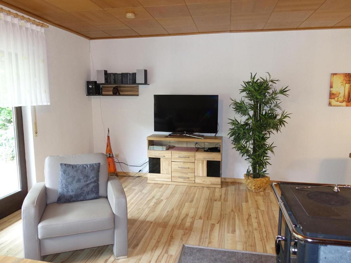 Idyllic Bungalow In Feusdorf With Forest View Luaran gambar